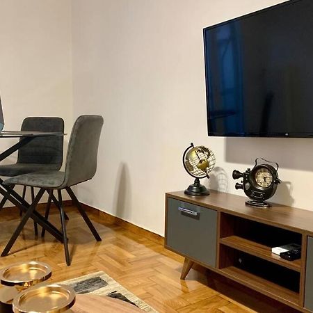 Kallimarmaro 2-Bedroom Apartment Афіни Екстер'єр фото